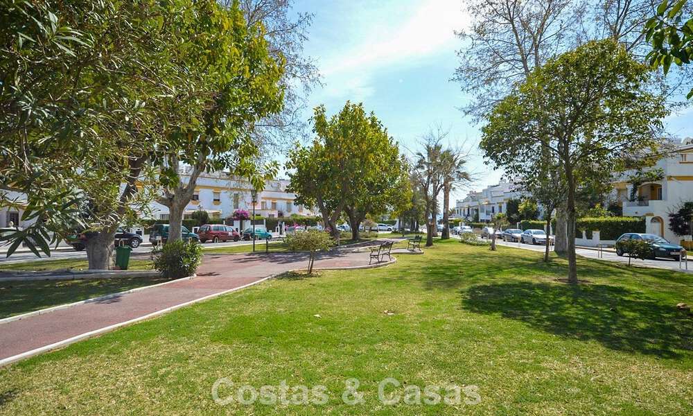 Herenhuizen in mediterrane bouwstijl te koop aan het strand op Marbella’s Golden Mile 792327