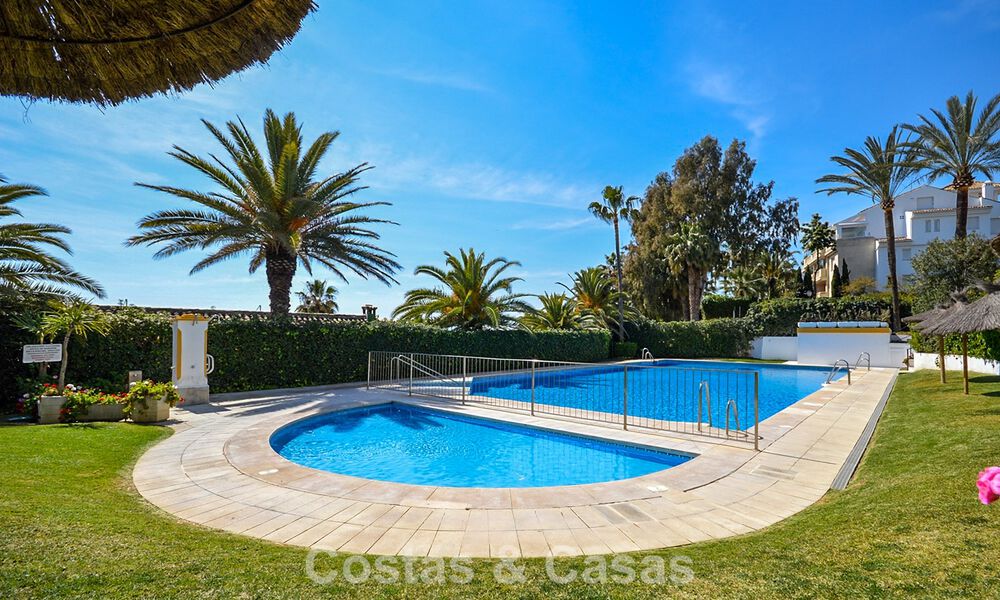 Herenhuizen in mediterrane bouwstijl te koop aan het strand op Marbella’s Golden Mile 792328