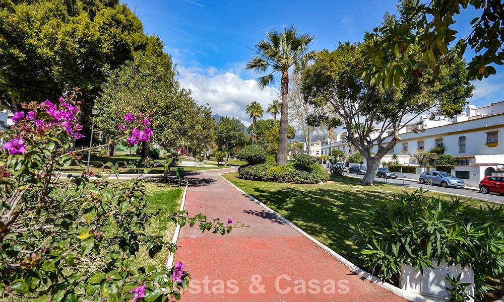 Herenhuizen in mediterrane bouwstijl te koop aan het strand op Marbella’s Golden Mile 792332