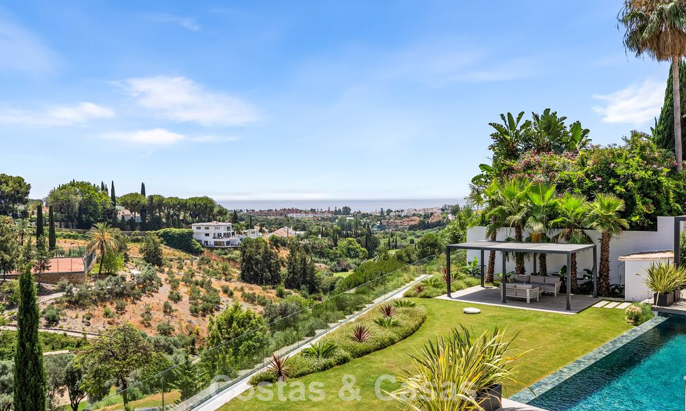 Eerstelijnsgolf villa met golf- en zeezicht te koop in het prestigieus 5* Golfresort in Marbella - Benahavis 783390