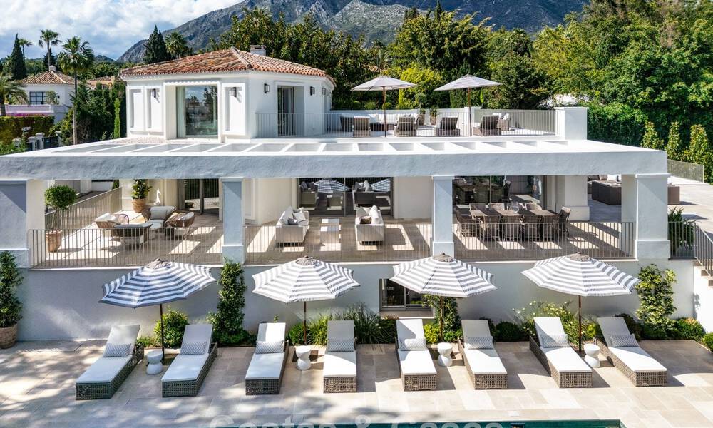 Indrukwekkende luxevilla met gras tennisbaan te koop dicht bij alle voorzieningen op de befaamde Golden Mile van Marbella 782727