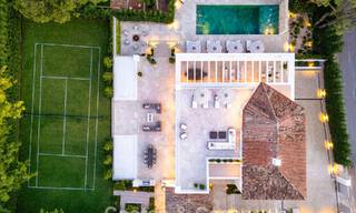 Indrukwekkende luxevilla met gras tennisbaan te koop dicht bij alle voorzieningen op de befaamde Golden Mile van Marbella 782728 