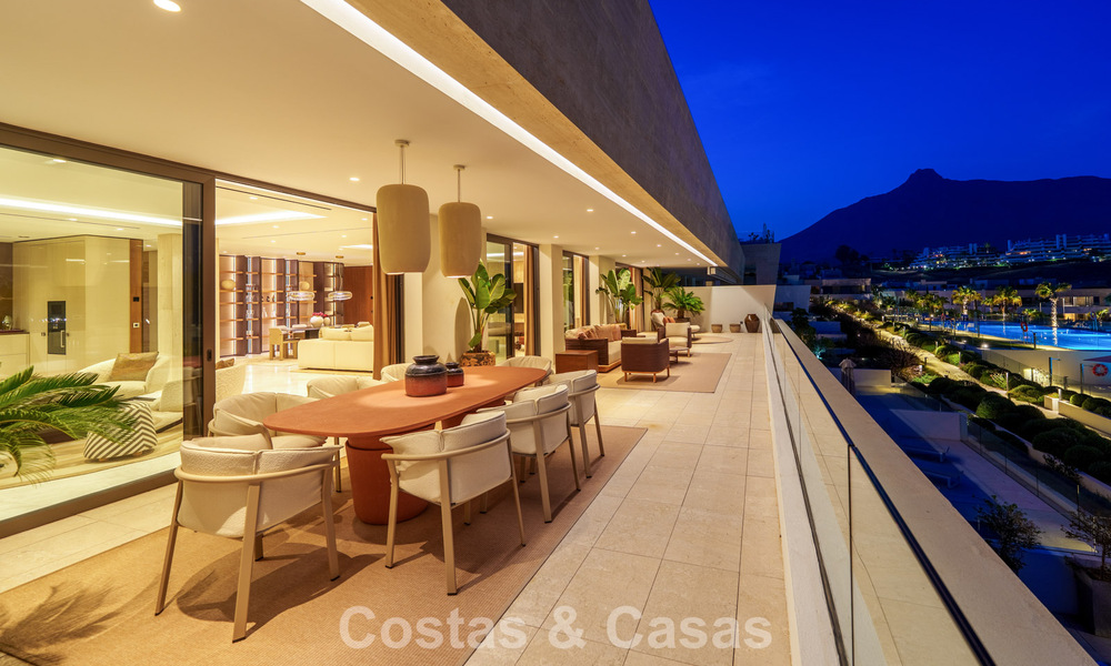 Instapklaar, high-end designwoning te koop, in een eersteklas resort-stijl complex op Marbella’s Golden Mile 782789