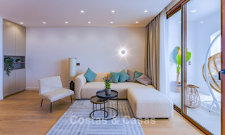 Instapklaar, ruime 3-slaapkamer rijwoning te koop met een eigentijds interieur en zeezicht in Marbella - Benahavis 782972 