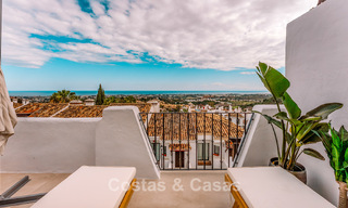 Instapklaar, ruime 3-slaapkamer rijwoning te koop met een eigentijds interieur en zeezicht in Marbella - Benahavis 782982 