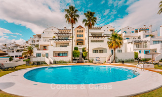 Instapklaar, ruime 3-slaapkamer rijwoning te koop met een eigentijds interieur en zeezicht in Marbella - Benahavis 782991 