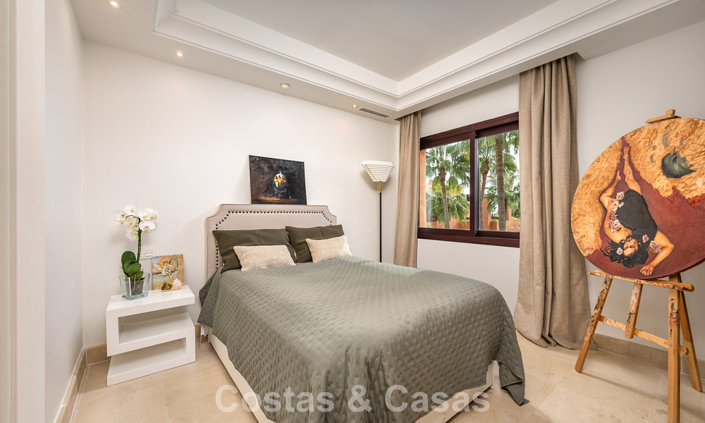 Uitzonderlijk duplex penthouse te koop, op loopafstand van Puerto Banus in Nueva Andalucia, Marbella 783071