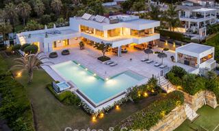 Gesofisticeerde luxevilla te koop met privé tennisbaan in het hart van Nueva Andalucia, Marbella 783599 