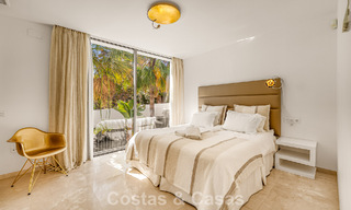 Gesofisticeerde luxevilla te koop met privé tennisbaan in het hart van Nueva Andalucia, Marbella 783606 