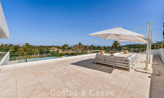 Gesofisticeerde luxevilla te koop met privé tennisbaan in het hart van Nueva Andalucia, Marbella 783609 