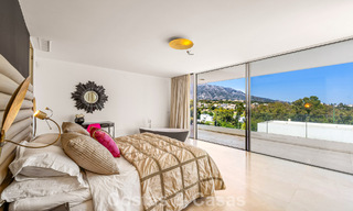 Gesofisticeerde luxevilla te koop met privé tennisbaan in het hart van Nueva Andalucia, Marbella 783610 
