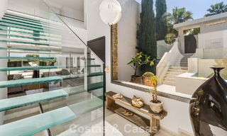 Gesofisticeerde luxevilla te koop met privé tennisbaan in het hart van Nueva Andalucia, Marbella 783614 