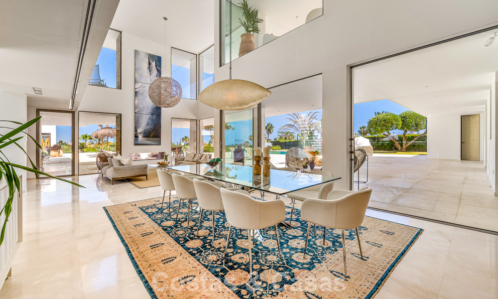 Gesofisticeerde luxevilla te koop met privé tennisbaan in het hart van Nueva Andalucia, Marbella 783616