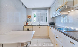Begane grondappartement te koop in een eerstelijns strandcomplex op de New Golden Mile, Marbella - Estepona 783686 