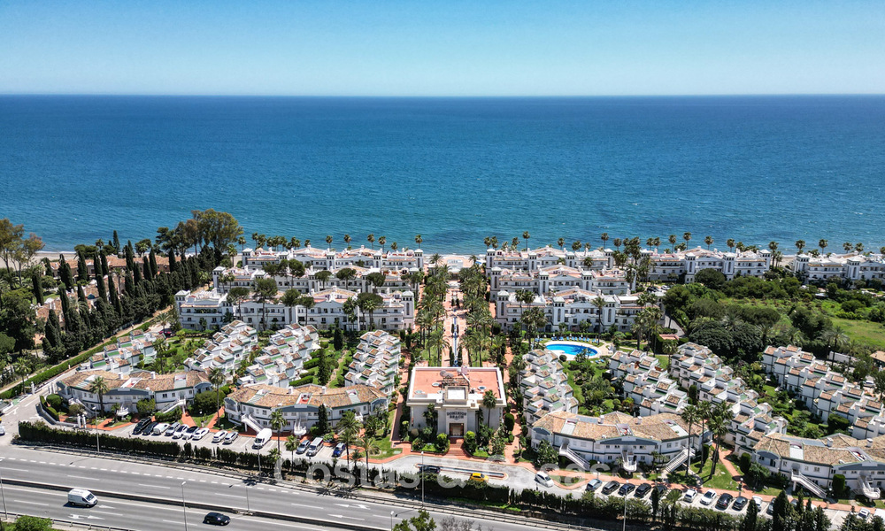 Begane grondappartement te koop in een eerstelijns strandcomplex op de New Golden Mile, Marbella - Estepona 783704
