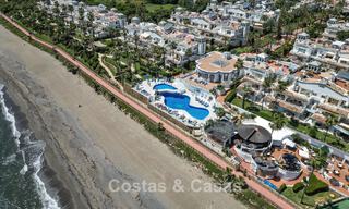 Begane grondappartement te koop in een eerstelijns strandcomplex op de New Golden Mile, Marbella - Estepona 783707 