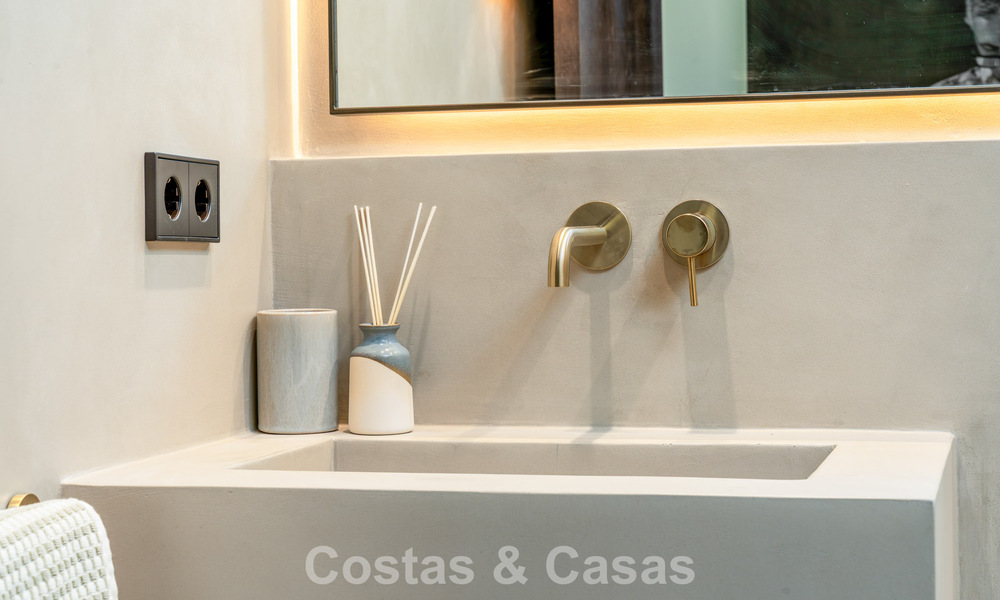 Modern gerenoveerd appartement met prachtig zeezicht te koop op een steenworp van het strand op Marbella’s Golden Mile 783791