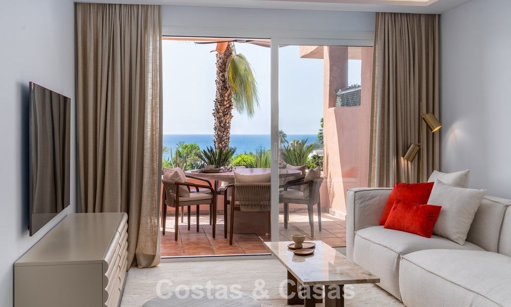 Modern gerenoveerd appartement met prachtig zeezicht te koop op een steenworp van het strand op Marbella’s Golden Mile 783814
