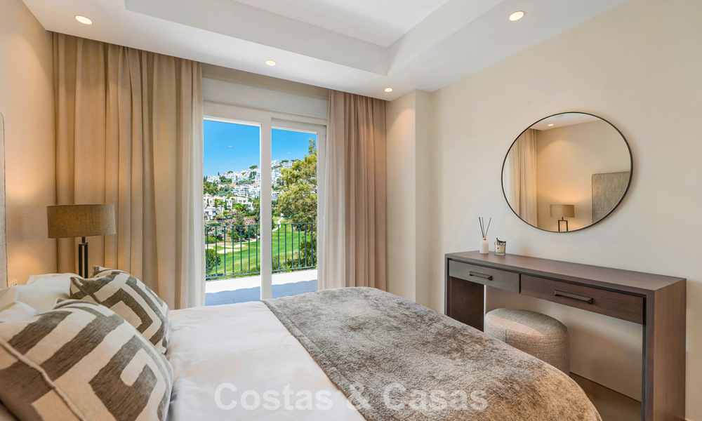 Prachtig gerenoveerd herenhuis te koop een gated community in La Quinta, Marbella - Benahavis 783843