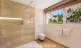 Prachtig gerenoveerd herenhuis te koop een gated community in La Quinta, Marbella - Benahavis 783851 