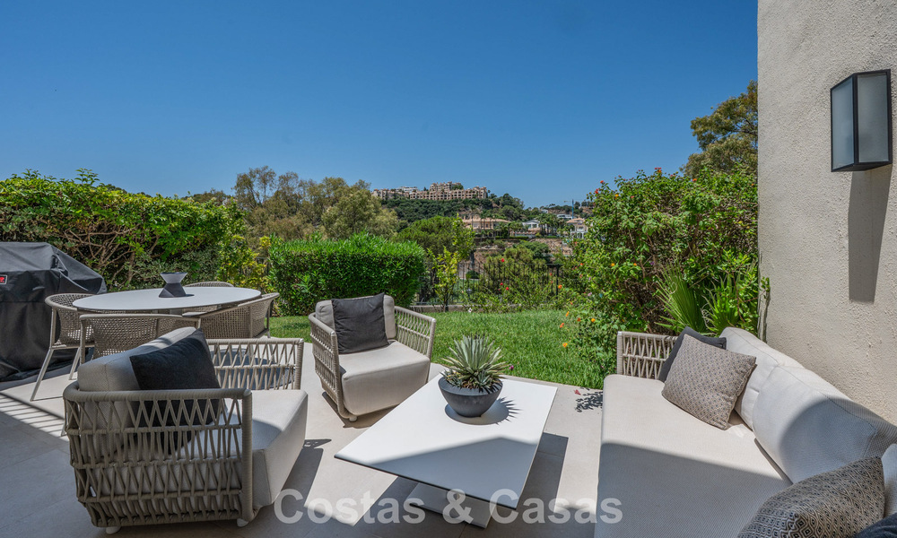 Prachtig gerenoveerd herenhuis te koop een gated community in La Quinta, Marbella - Benahavis 783860