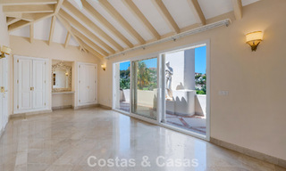 Prachtig, luxe penthouse te koop met 3 slaapkamers in een eerstelijns golfcomplex in Nueva Andalucia, Marbella 783863 