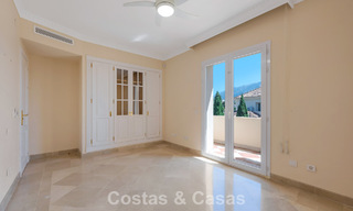 Prachtig, luxe penthouse te koop met 3 slaapkamers in een eerstelijns golfcomplex in Nueva Andalucia, Marbella 783867 