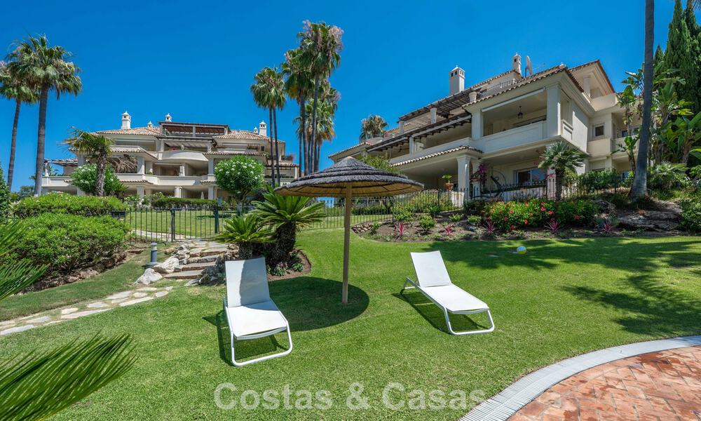 Prachtig, luxe penthouse te koop met 3 slaapkamers in een eerstelijns golfcomplex in Nueva Andalucia, Marbella 783882