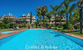 Prachtig, luxe penthouse te koop met 3 slaapkamers in een eerstelijns golfcomplex in Nueva Andalucia, Marbella 783885 