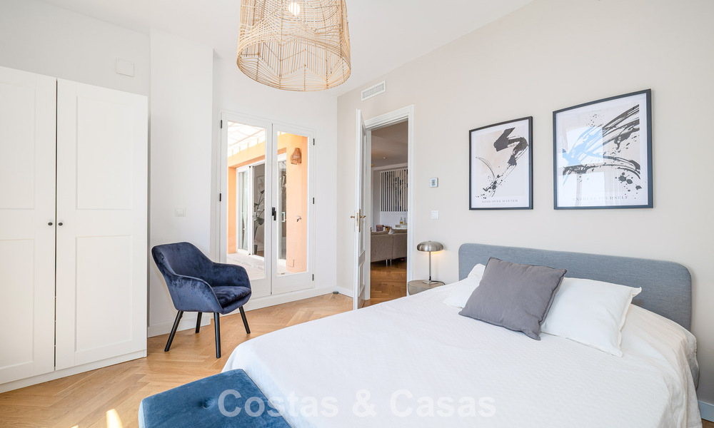 Opportuniteit! 3-slaapkamer luxe penthouse met panoramisch zeezicht te koop in Nueva Andalucia’s golfvallei, Marbella 783327