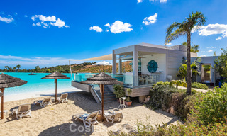 Instapklaar, 2-slaapkamer tuinappartement te koop in een exclusief complex nabij een grote blauwe lagune aan de Costa del Sol 783969 