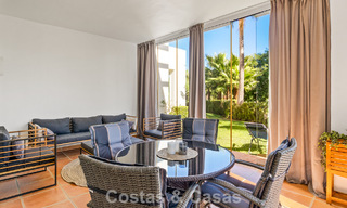 Instapklaar, 2-slaapkamer tuinappartement te koop in een exclusief complex nabij een grote blauwe lagune aan de Costa del Sol 783986 