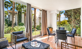 Instapklaar, 2-slaapkamer tuinappartement te koop in een exclusief complex nabij een grote blauwe lagune aan de Costa del Sol 783987 