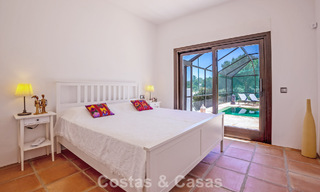 Instapklare, gelijkvloerse luxevilla te koop eerstelijns golf in een toonaangevend resort in Mijas, Costa del Sol 783917 