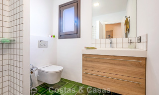 Instapklare, gelijkvloerse luxevilla te koop eerstelijns golf in een toonaangevend resort in Mijas, Costa del Sol 783921 