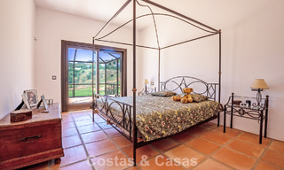 Instapklare, gelijkvloerse luxevilla te koop eerstelijns golf in een toonaangevend resort in Mijas, Costa del Sol 783926 