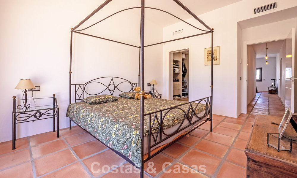 Instapklare, gelijkvloerse luxevilla te koop eerstelijns golf in een toonaangevend resort in Mijas, Costa del Sol 783927