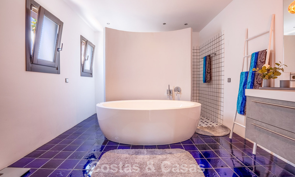 Instapklare, gelijkvloerse luxevilla te koop eerstelijns golf in een toonaangevend resort in Mijas, Costa del Sol 783929