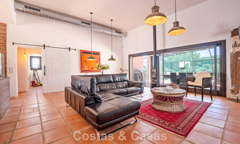 Instapklare, gelijkvloerse luxevilla te koop eerstelijns golf in een toonaangevend resort in Mijas, Costa del Sol 783936