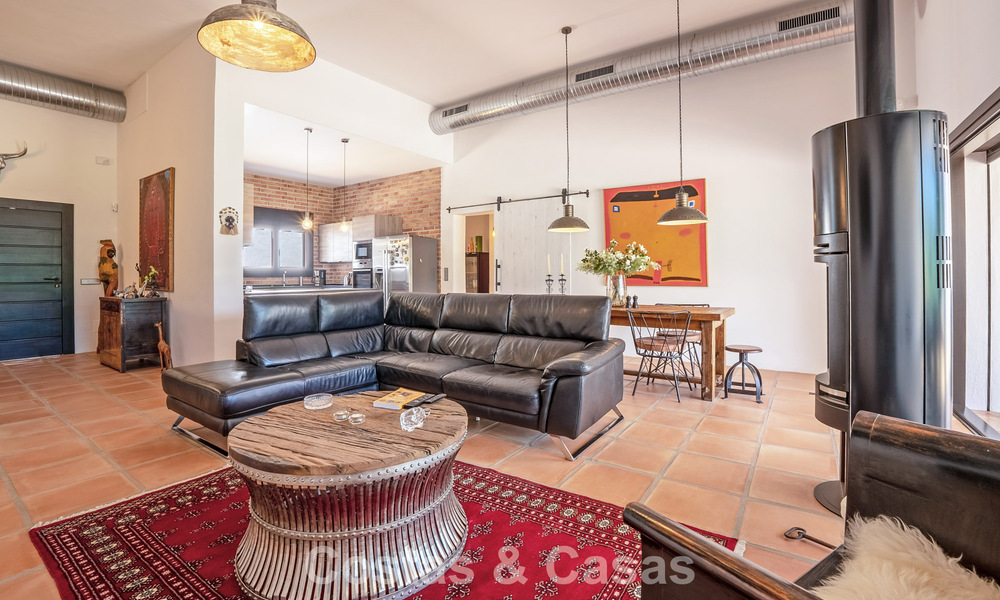Instapklare, gelijkvloerse luxevilla te koop eerstelijns golf in een toonaangevend resort in Mijas, Costa del Sol 783950