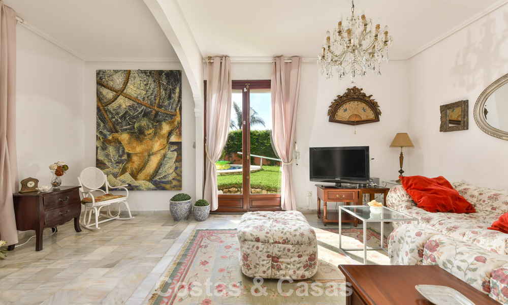 Klassieke villa in Mediterrane bouwstijl te koop op loopafstand van het centrum van Marbella 784026