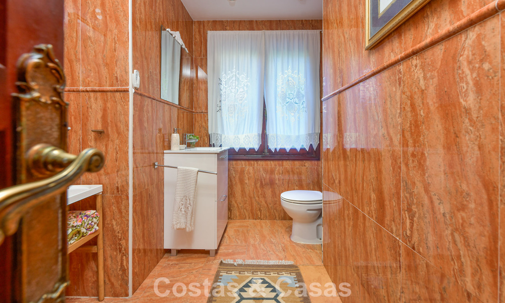Klassieke villa in Mediterrane bouwstijl te koop op loopafstand van het centrum van Marbella 784028