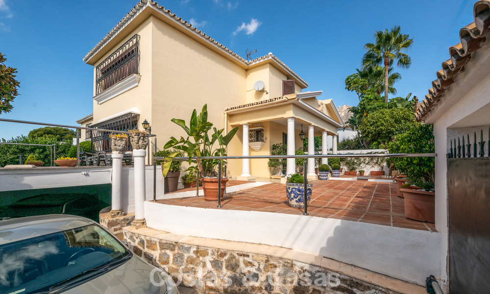 Klassieke villa in Mediterrane bouwstijl te koop op loopafstand van het centrum van Marbella 784040