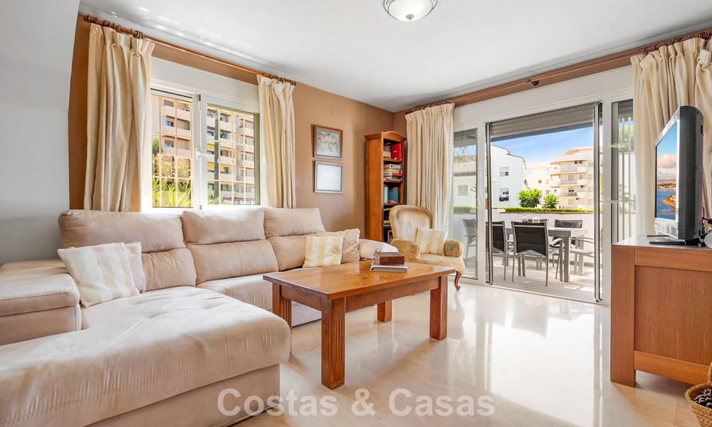 Ruim begane grond appartement in een gated complex op loopafstand van het strand en Puerto Banus, Marbella 783906