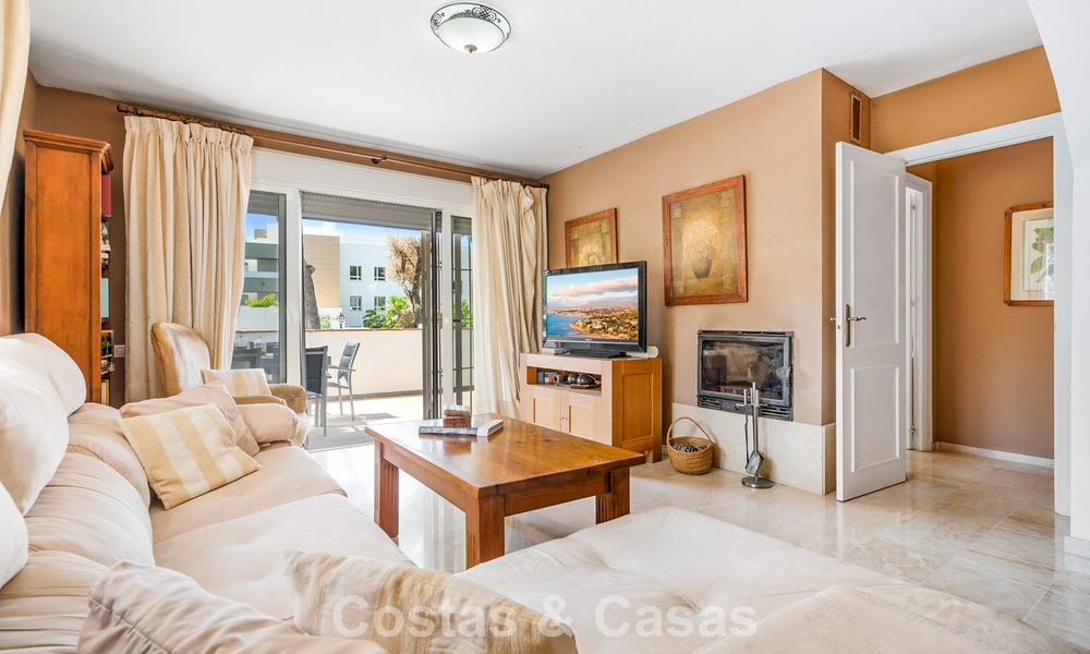 Ruim begane grond appartement in een gated complex op loopafstand van het strand en Puerto Banus, Marbella 783907
