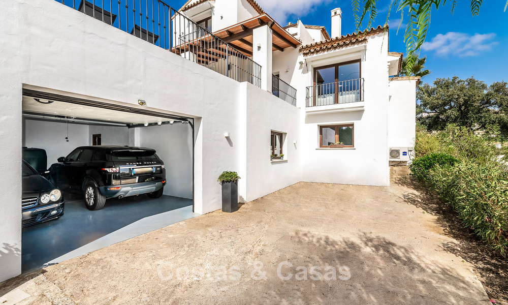 Luxueuze villa met Spaanse bouwstijl en berg- en zeezicht te koop op de New Golden Mile tussen Marbella en Estepona 784057