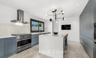 Luxueuze villa met Spaanse bouwstijl en berg- en zeezicht te koop op de New Golden Mile tussen Marbella en Estepona 784064 