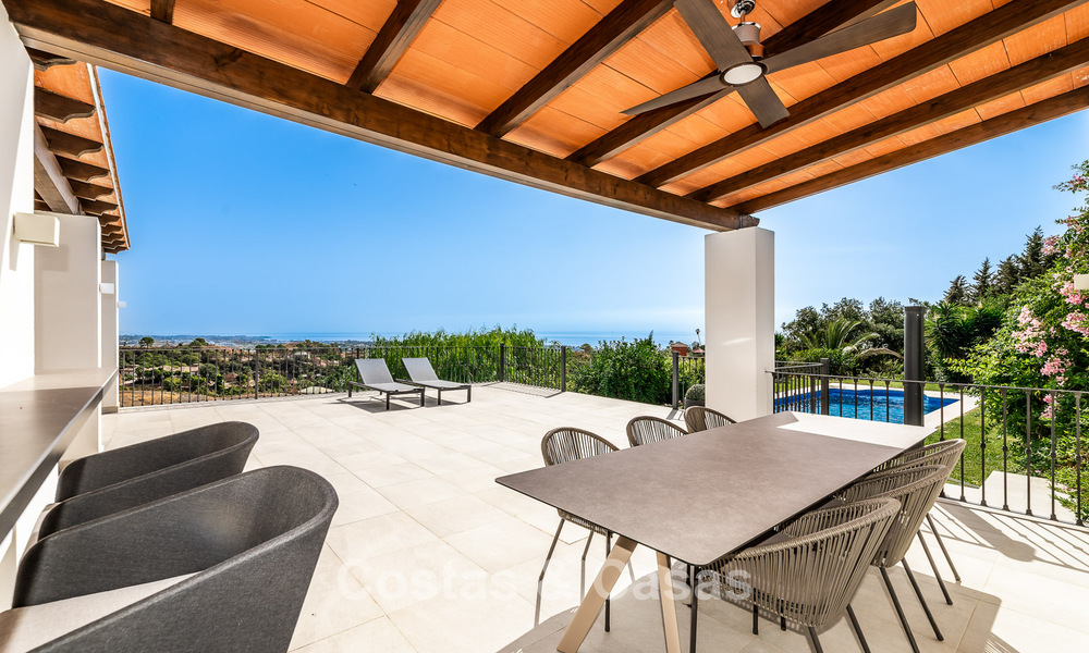 Luxueuze villa met Spaanse bouwstijl en berg- en zeezicht te koop op de New Golden Mile tussen Marbella en Estepona 784066