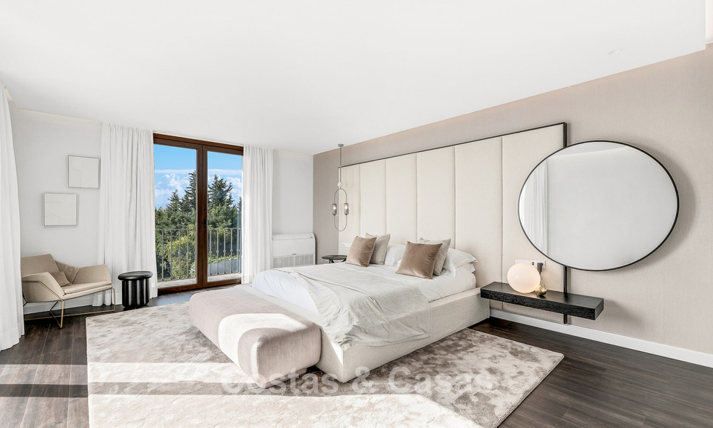 Luxueuze villa met Spaanse bouwstijl en berg- en zeezicht te koop op de New Golden Mile tussen Marbella en Estepona 784067