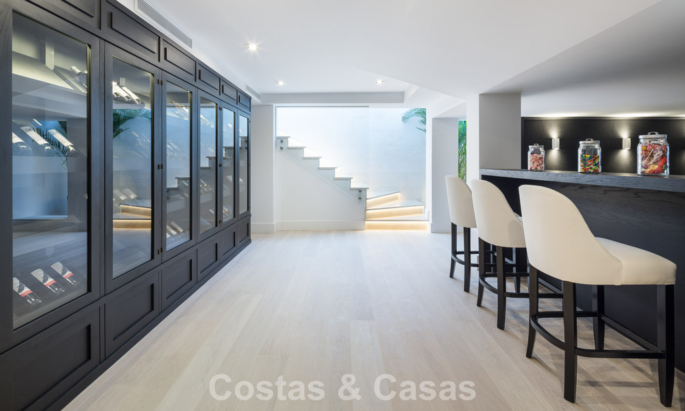 Luxueuze, moderne Mediterrane villa te koop, eerstelijns Aloha golf in Nueva Andalucia’s vallei, Marbella 784079